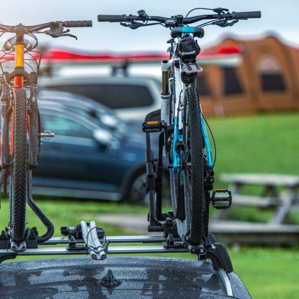 Przewóz Rowerów Samochodem: Metody i Przepisy w Polsce