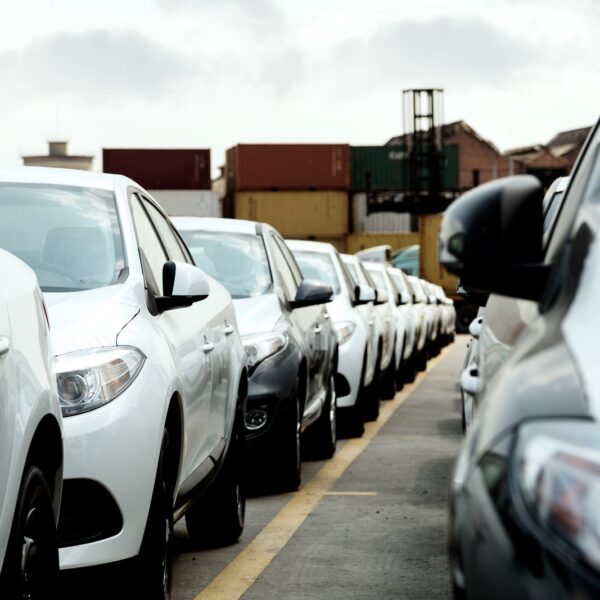 Jakie są różnice między różnymi rodzajami układów hamulcowych i które są najskuteczniejsze?